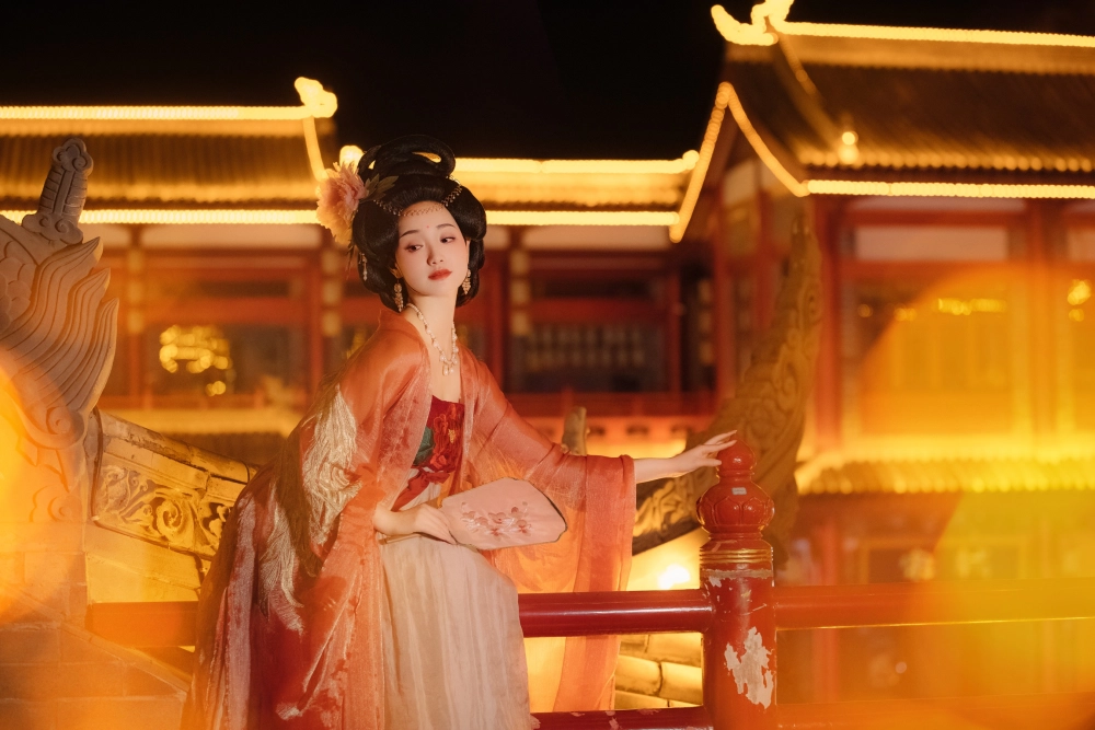 Ling Zixi's enchanting classical beauty photo gallery