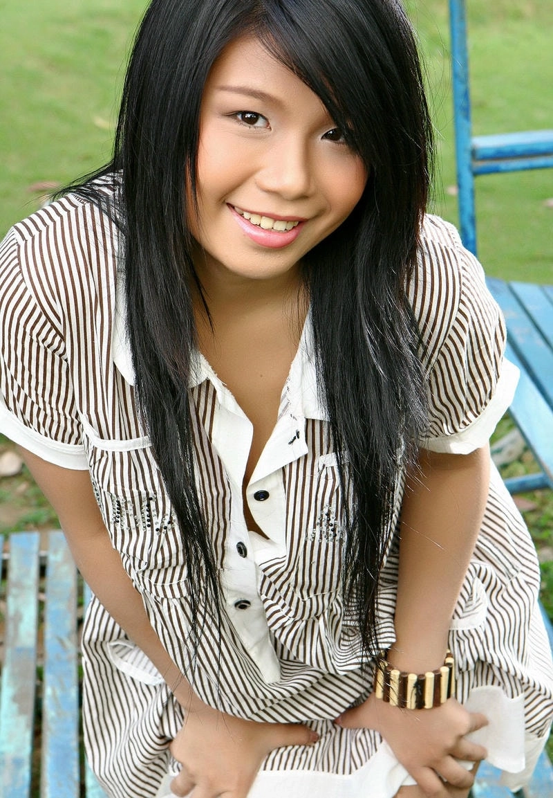 Fall in love with the beauty and grace of Lora Lee