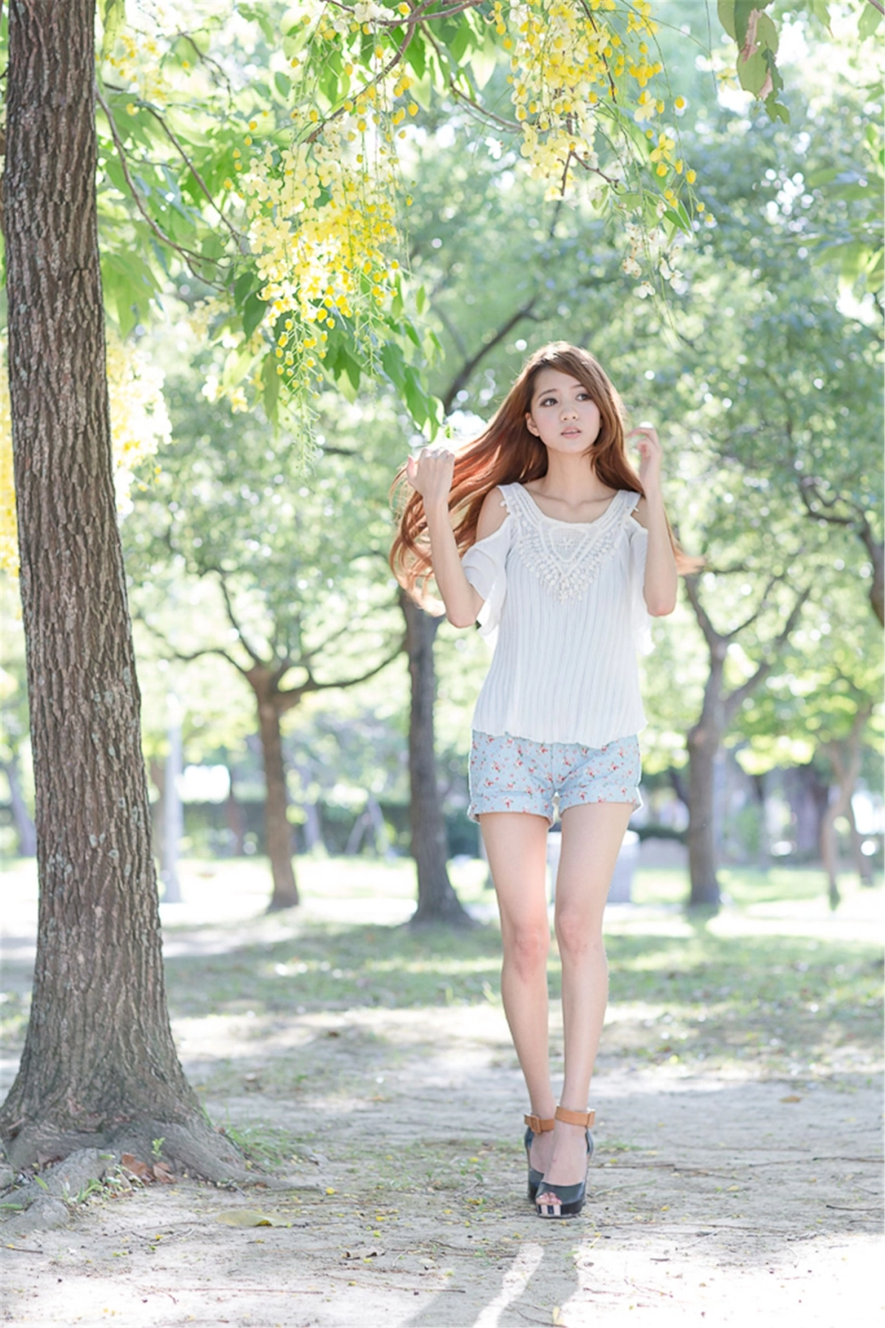 Taiwan doll glamour this is Lu Zhiyang