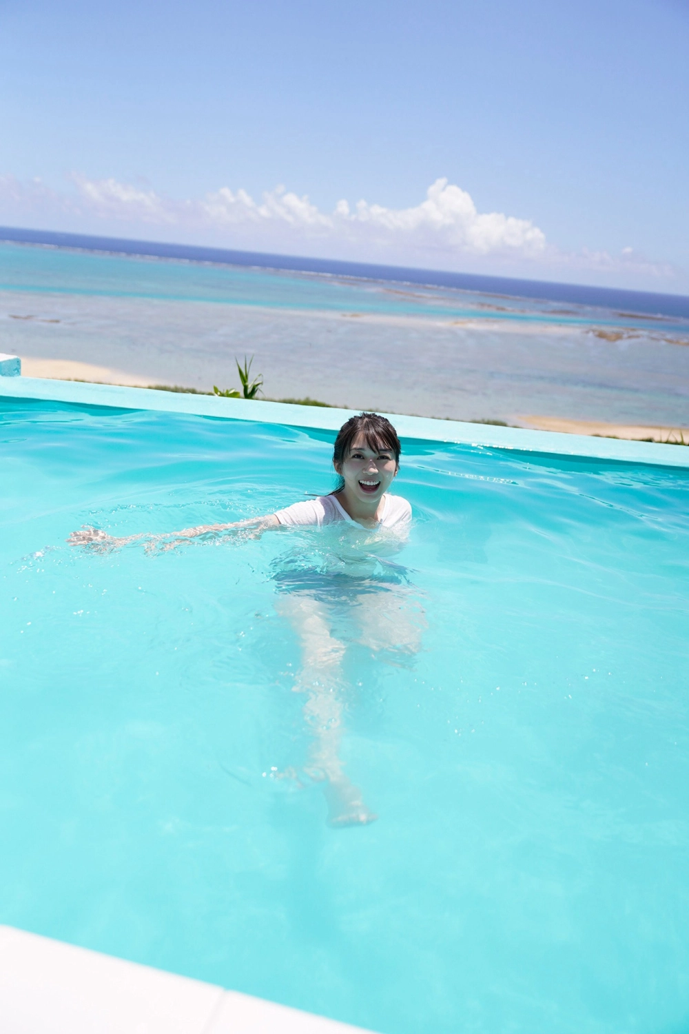 Japanese grace embodied by the captivating Makino Marie 