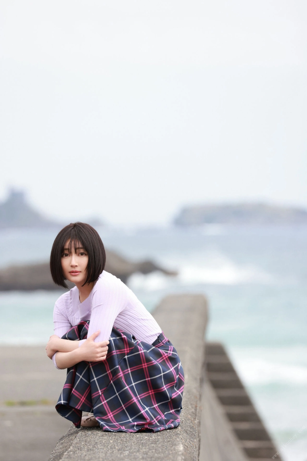 Her smile ignites the camera Manami Shindo perfection