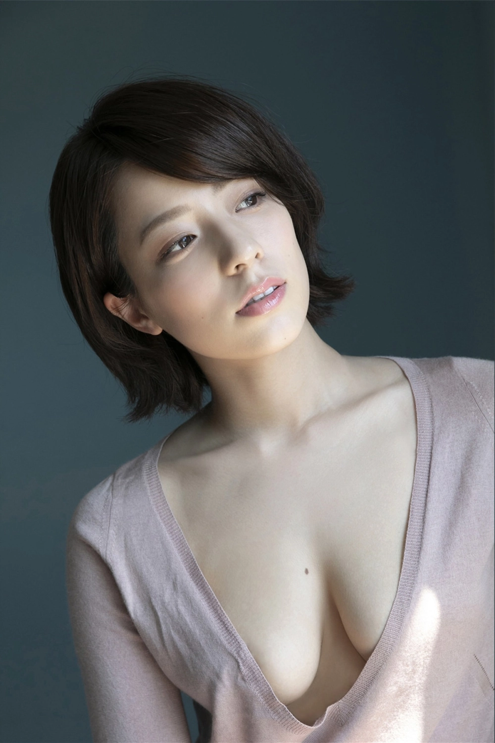 The pure and enchanting allure of beautiful Mayu Koseta 