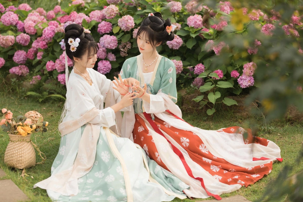 The playful side of Miki buns and her partner
