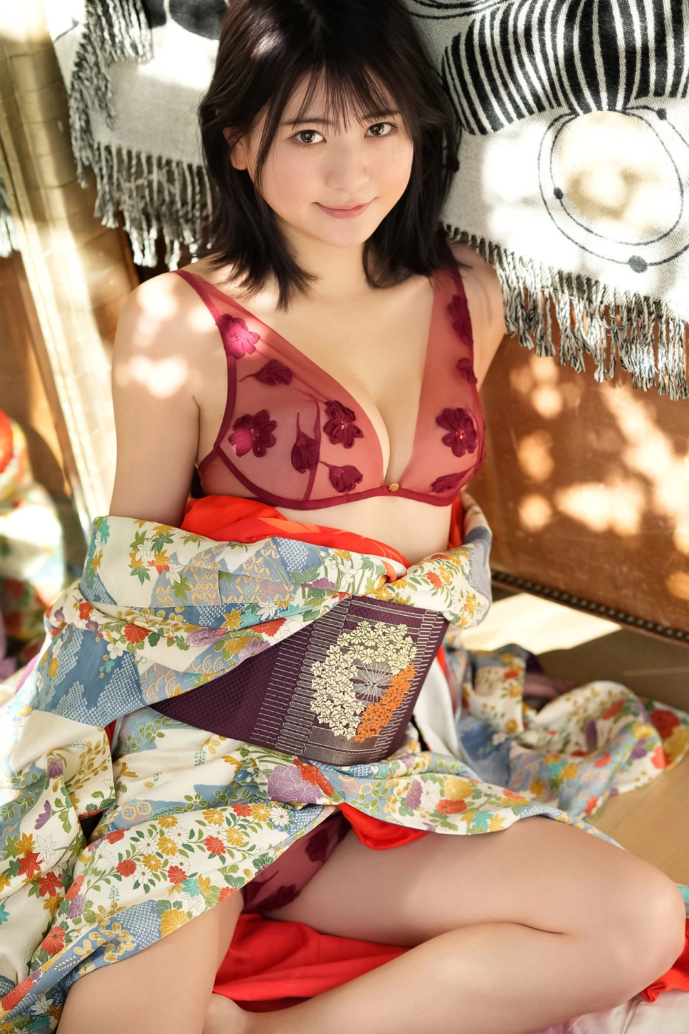 Minami Yamada every glance ignites passion