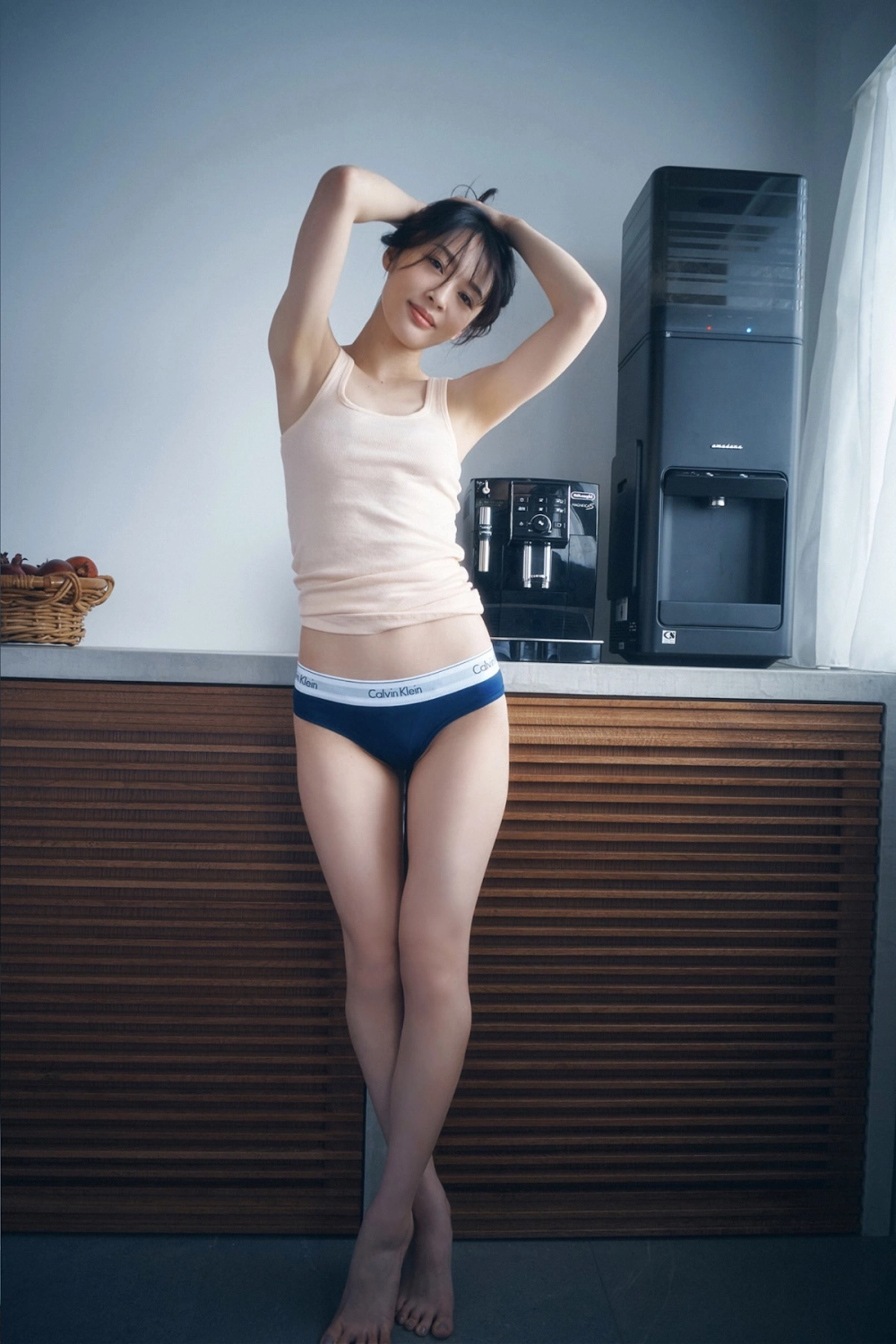 Japanese gravure idol Misaki Jinbu power