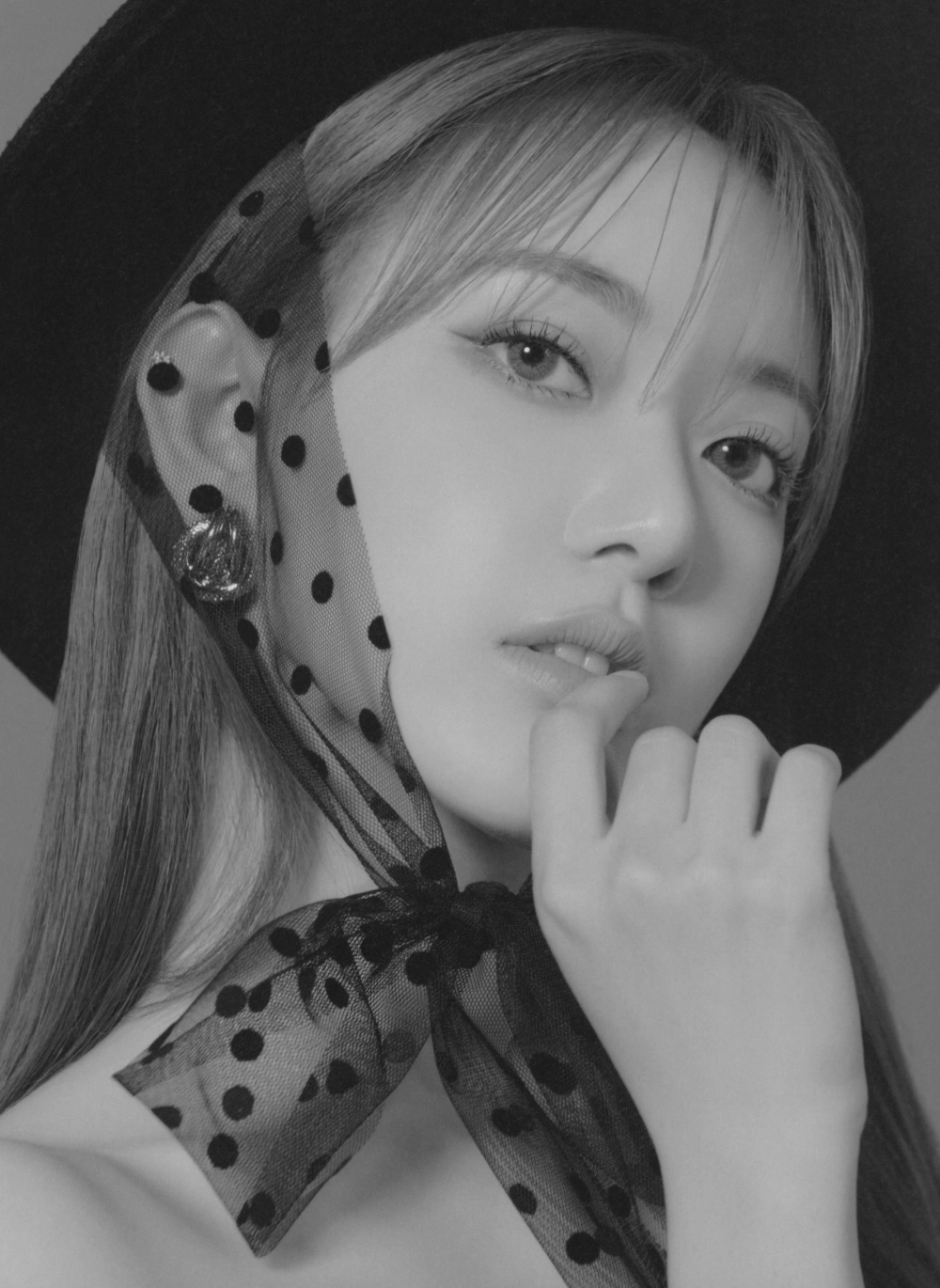 Miyawaki Sakura a symbol of Japanese passionate heat and grace 