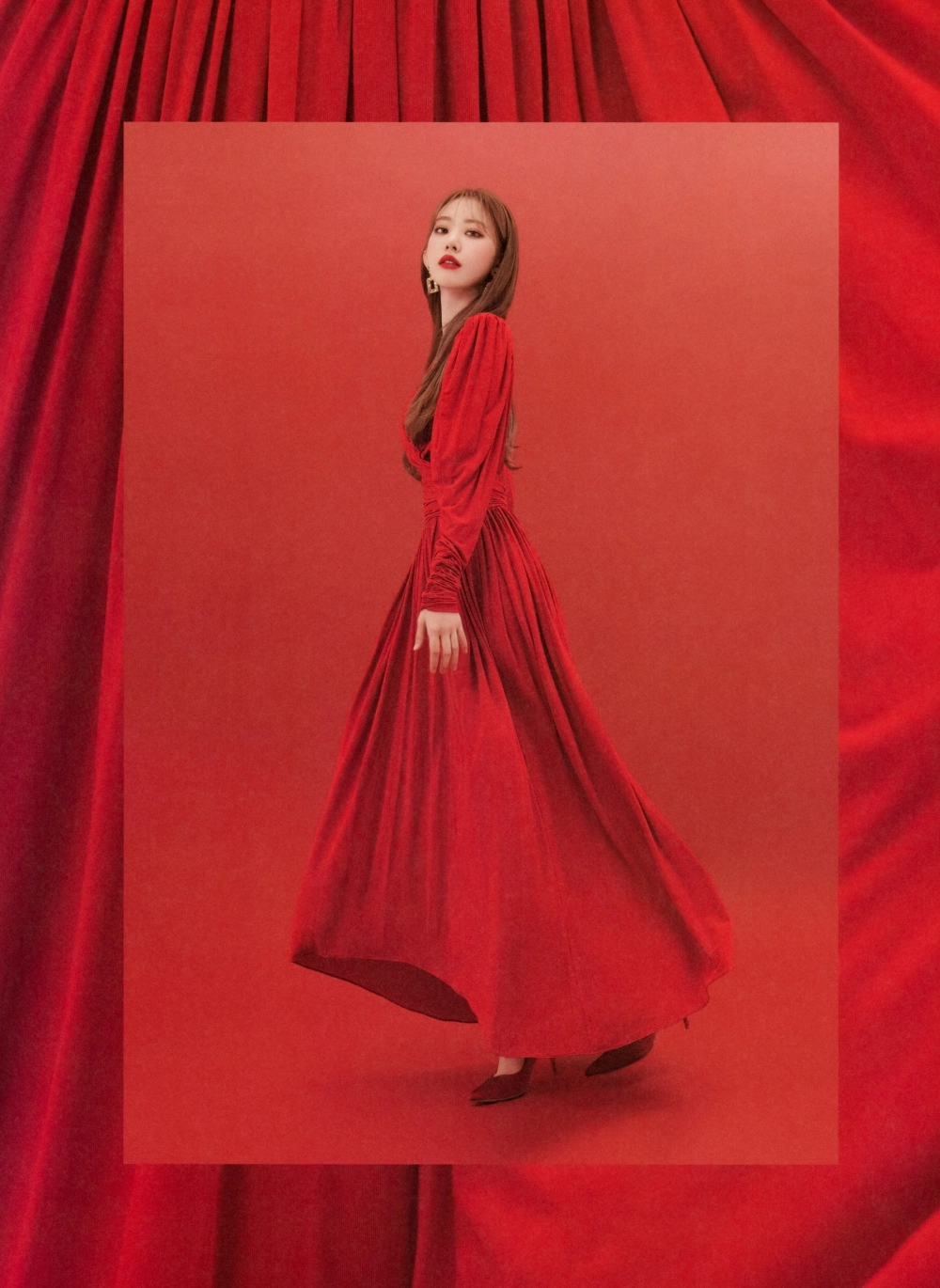 Discover the irresistible beauty of Miyawaki Sakura curves 