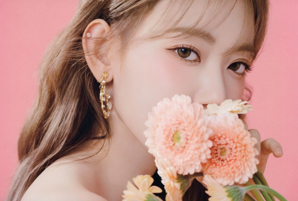 Admire the stunning visual pleasure of Miyawaki Sakura form 