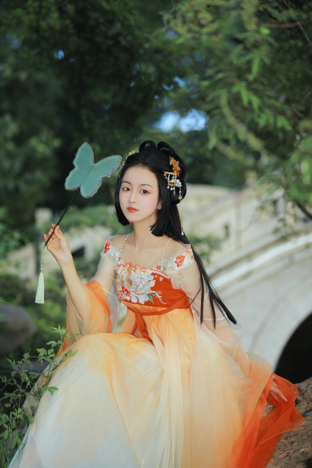 Another lovely outdoor shot from Mumu