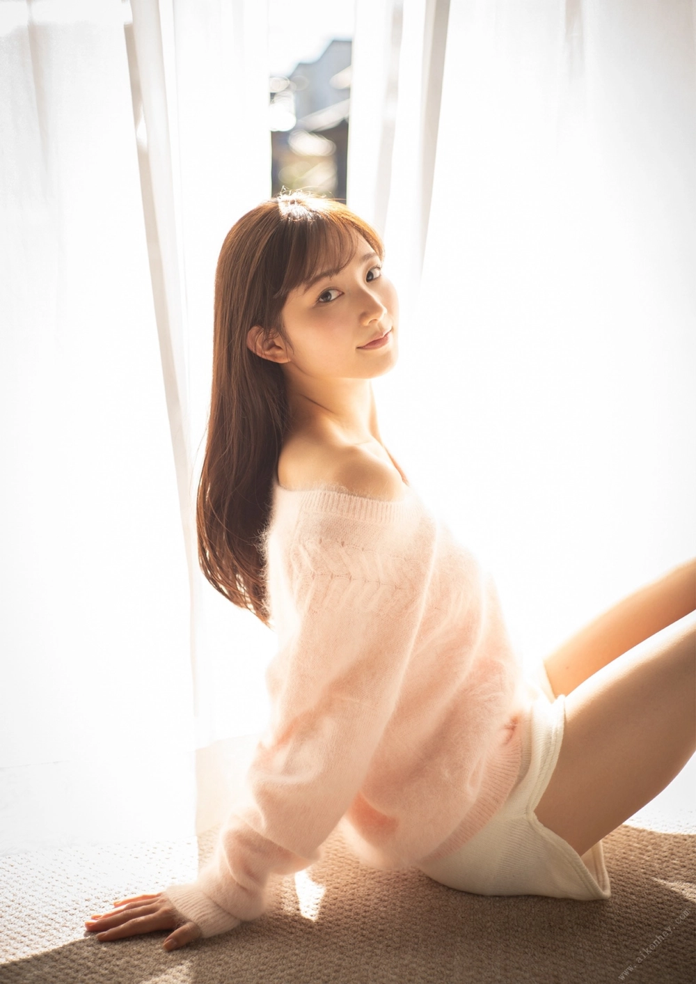 Nagisa Aoyama a portrait of subtle, feminine appeal