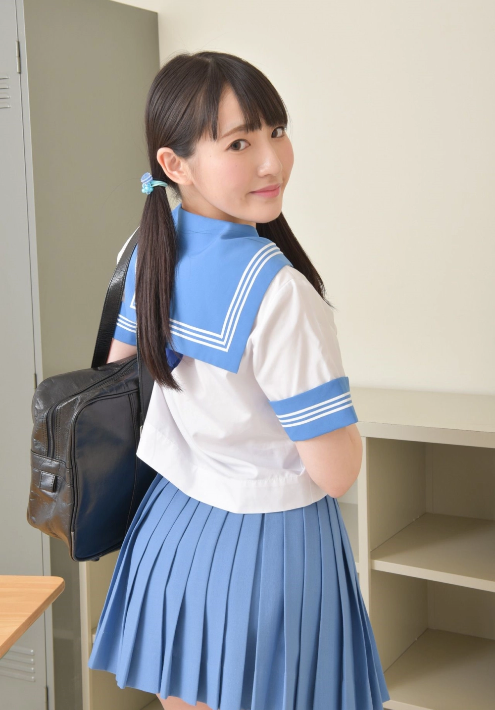 Japanese beauty redefined by the elegant star Naiyayi