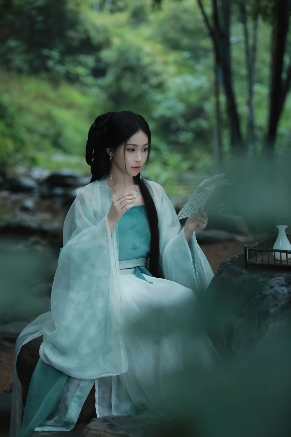 Witness Nana magic in every photo