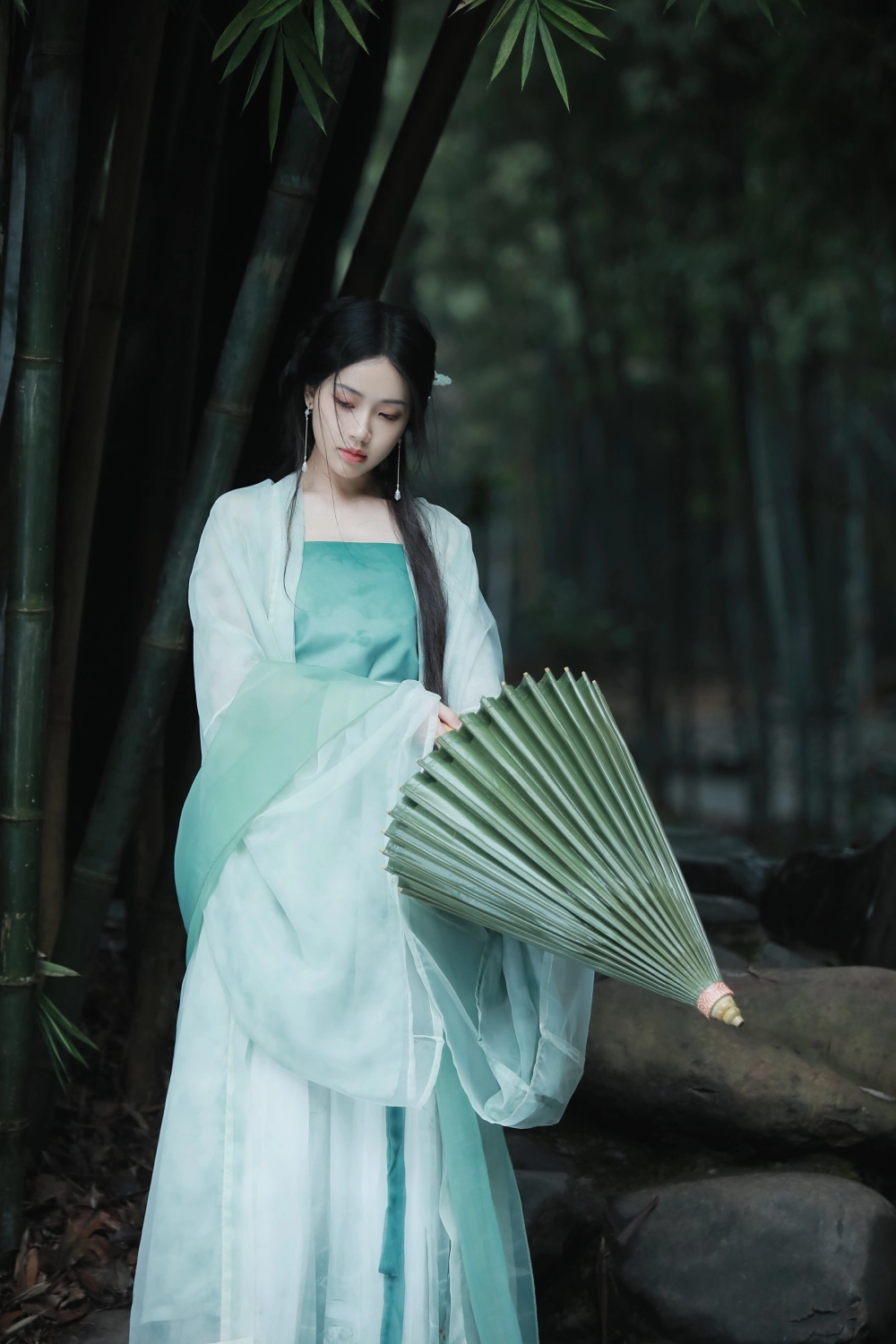 Feel inspired by Nana confident energy