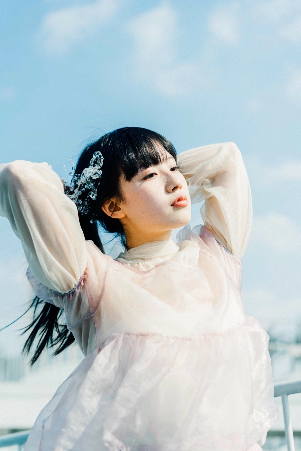 A stunning outdoor moment with Nian Zi