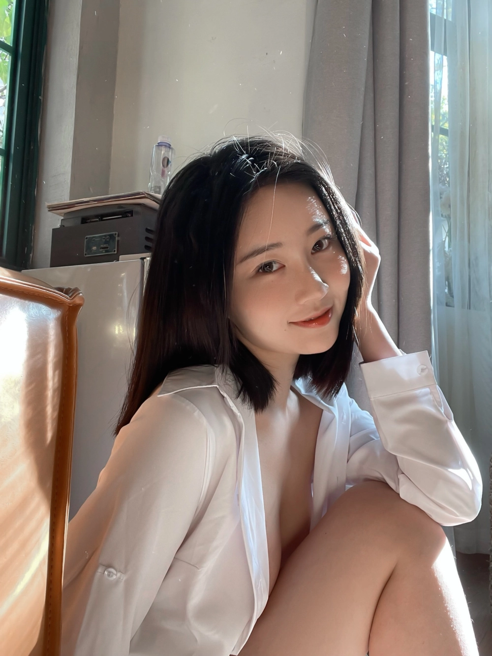 Nnian reflects inner peace and subtle allure