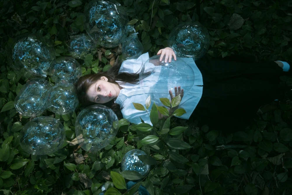 A serene outdoor moment with Quqi
