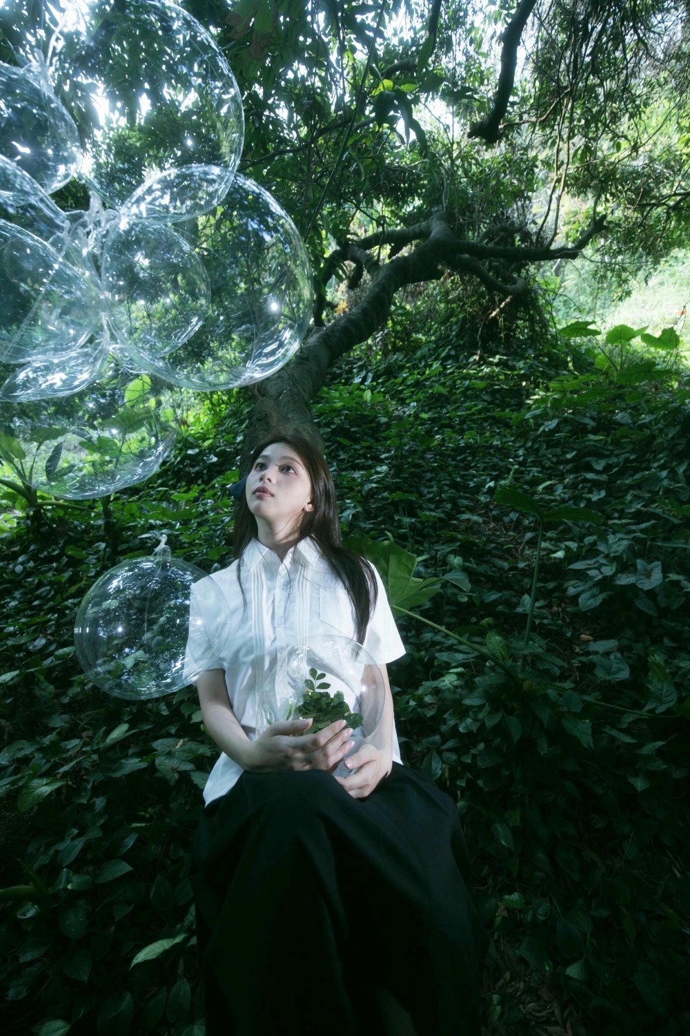 The vibrant energy of Quqi's outdoor set