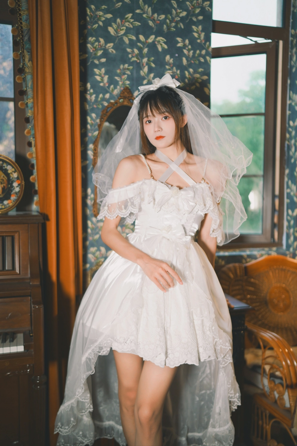 Rabbit Zzz doesn't eat carrots as the perfect bride
