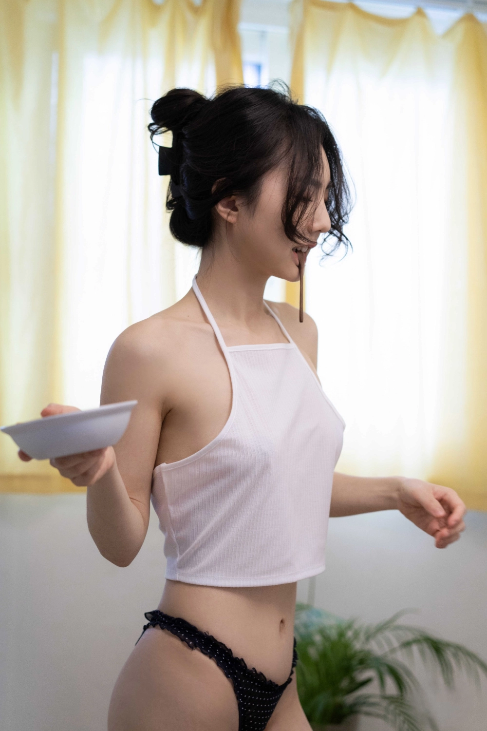 Ray steals the spotlight with effortless style