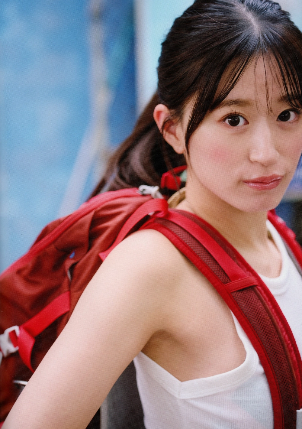 Rei Jonishi radiates a confident, sophisticated allure