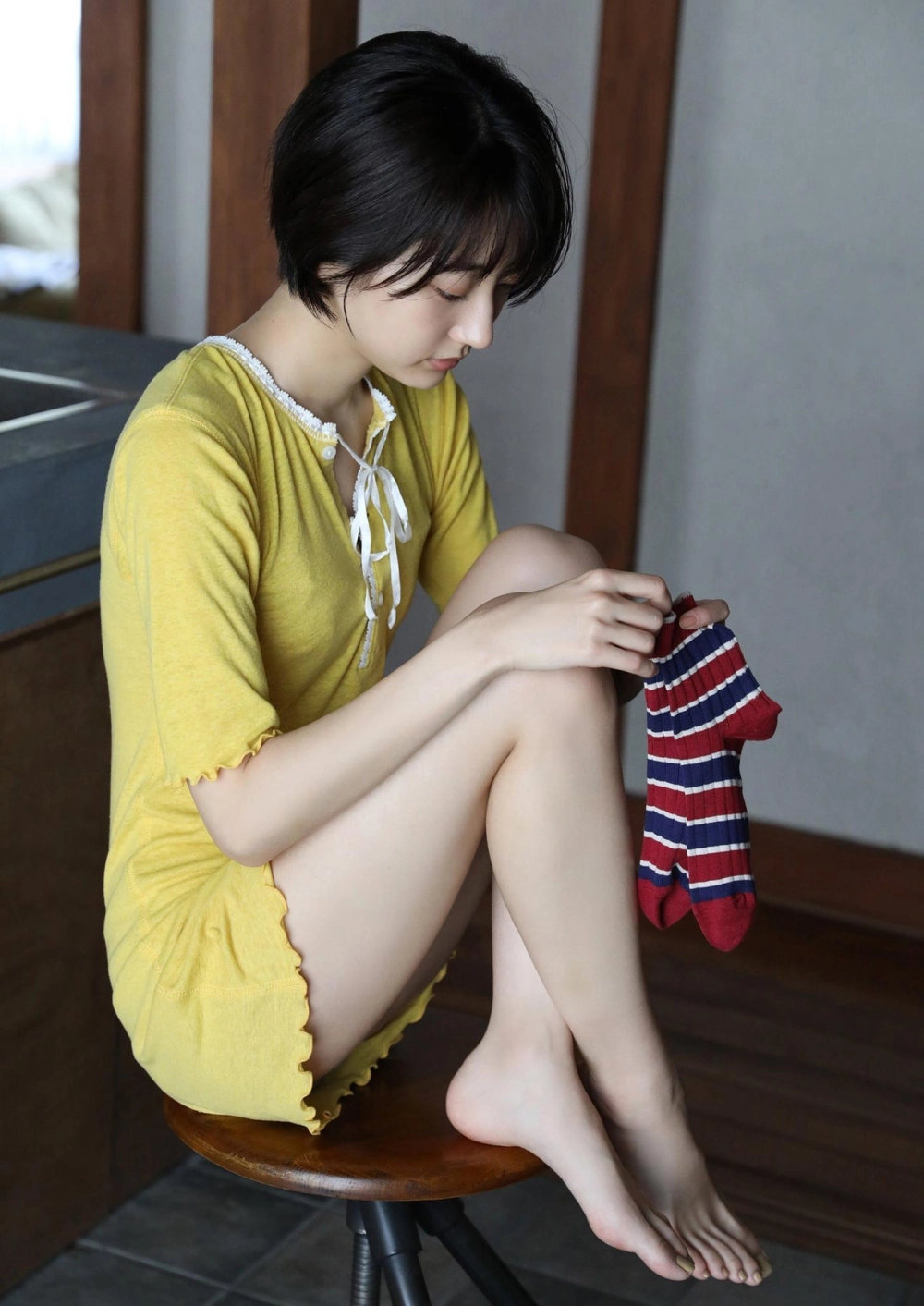 Charming allure makes Rena Takeda a visual treat