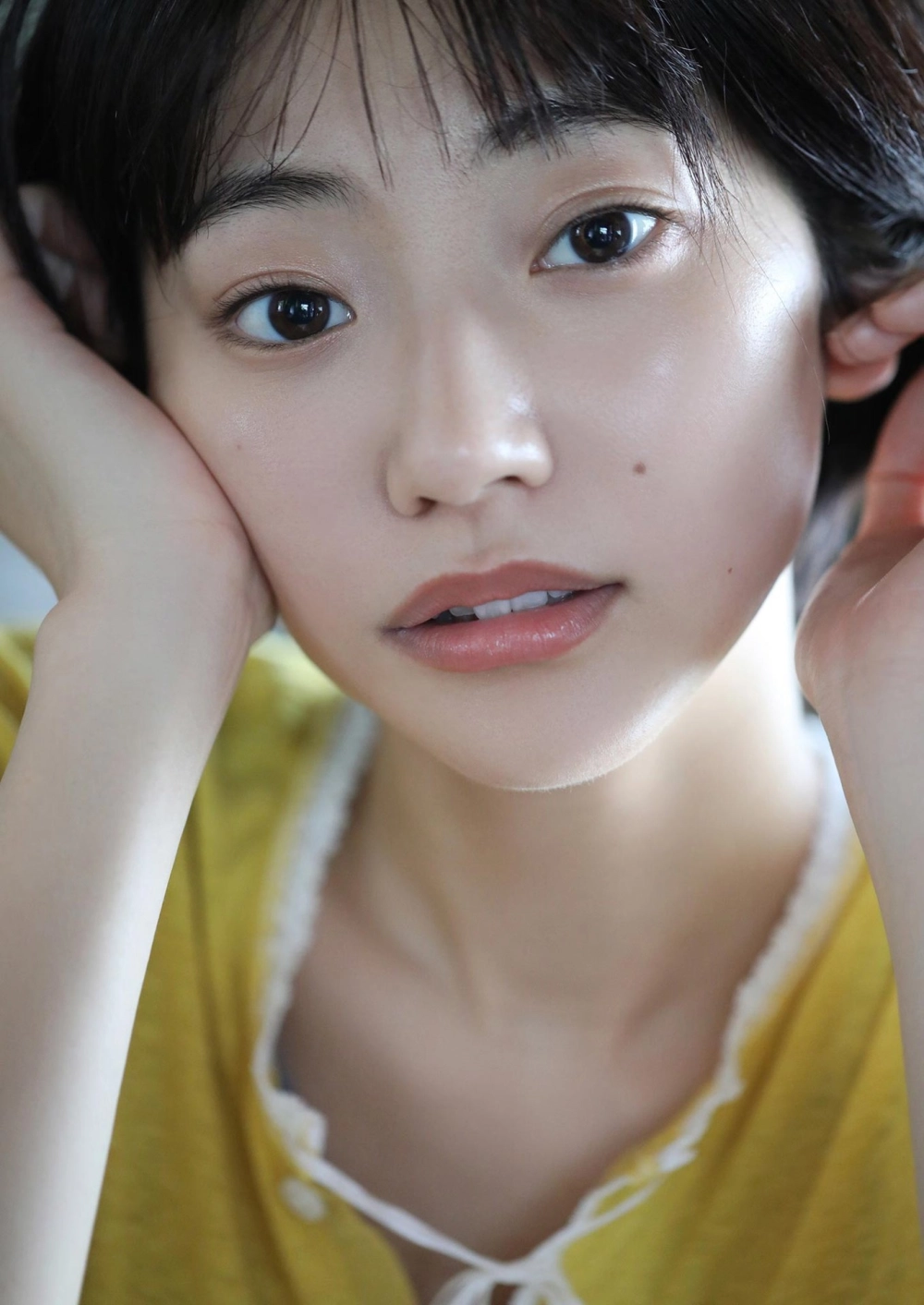 The flawless charisma of actress Rena Takeda shines