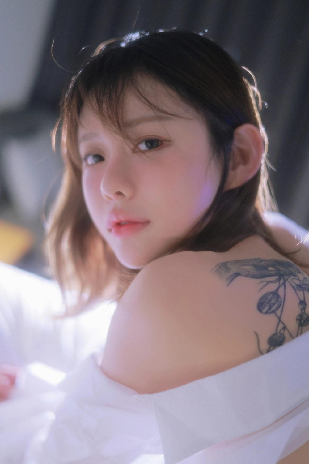 Romi stands out with poise and grace