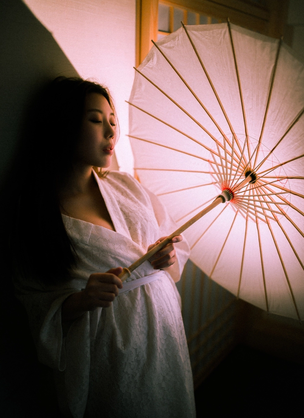 The artistic photography featuring Round
