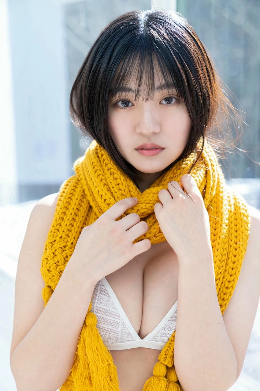 That signature captivating look from Runa Toyoda