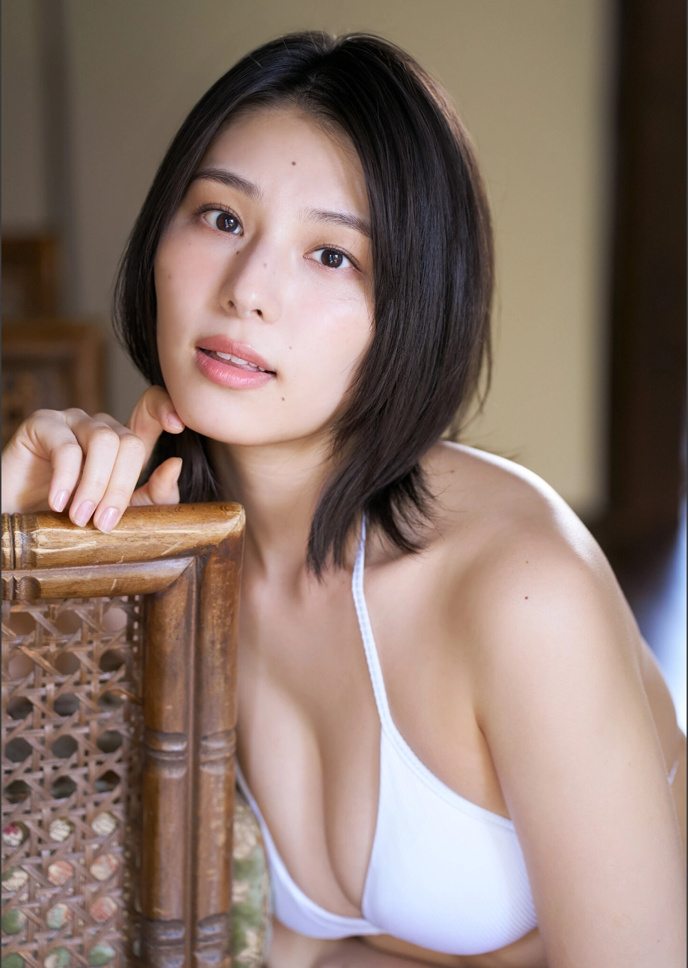 Captivated by Sagara Iori's allure today 