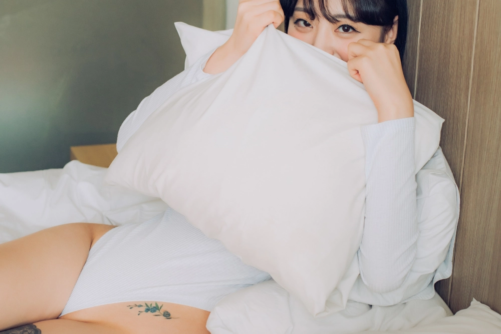 Discover the charm of Seolhwa in this stunning shot