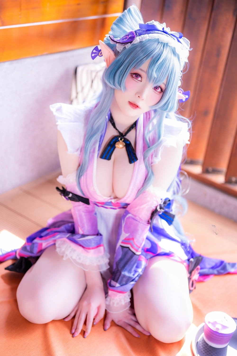This queen of cold owns the Shimotsuki Shimo aesthetic