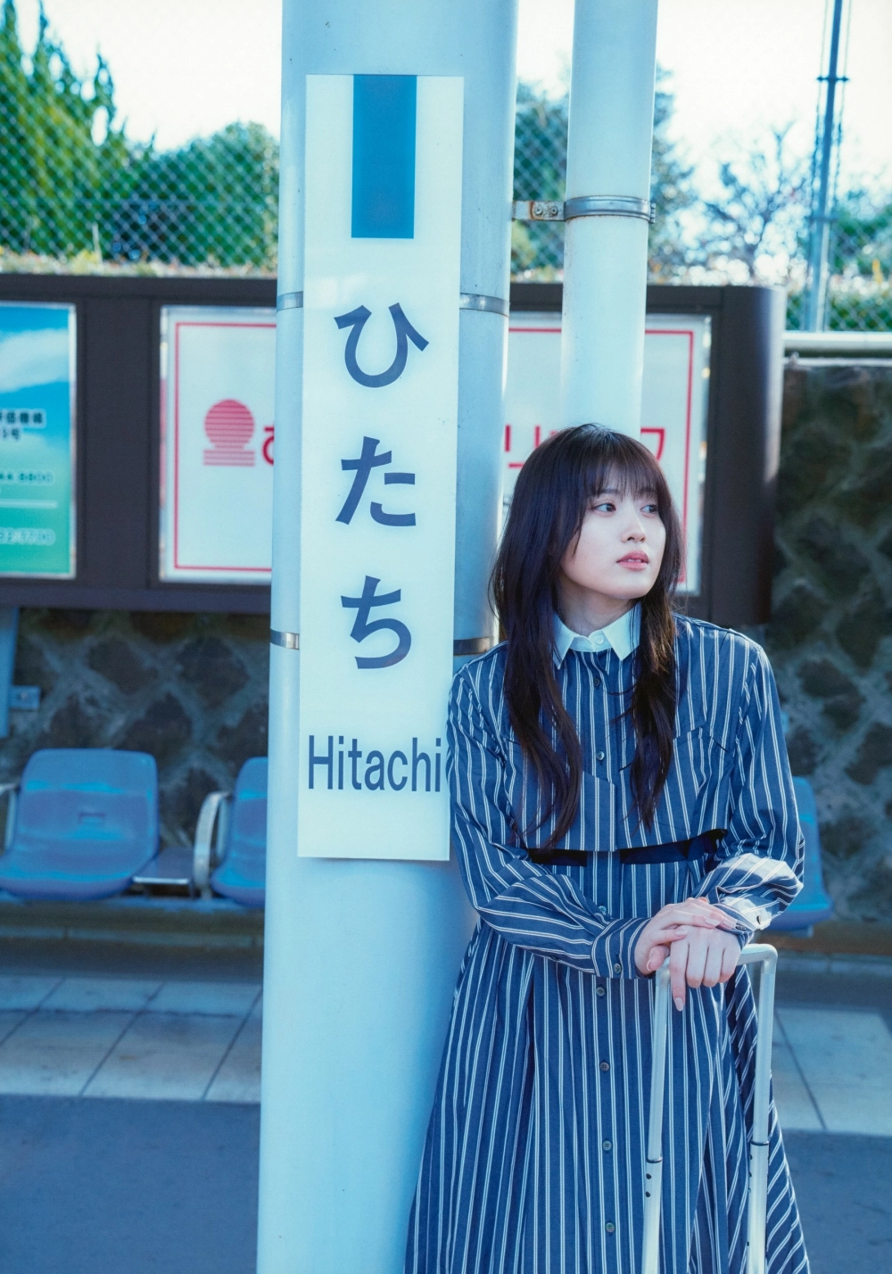 The enchanting style of lovely Shino Takeuchi captivates 