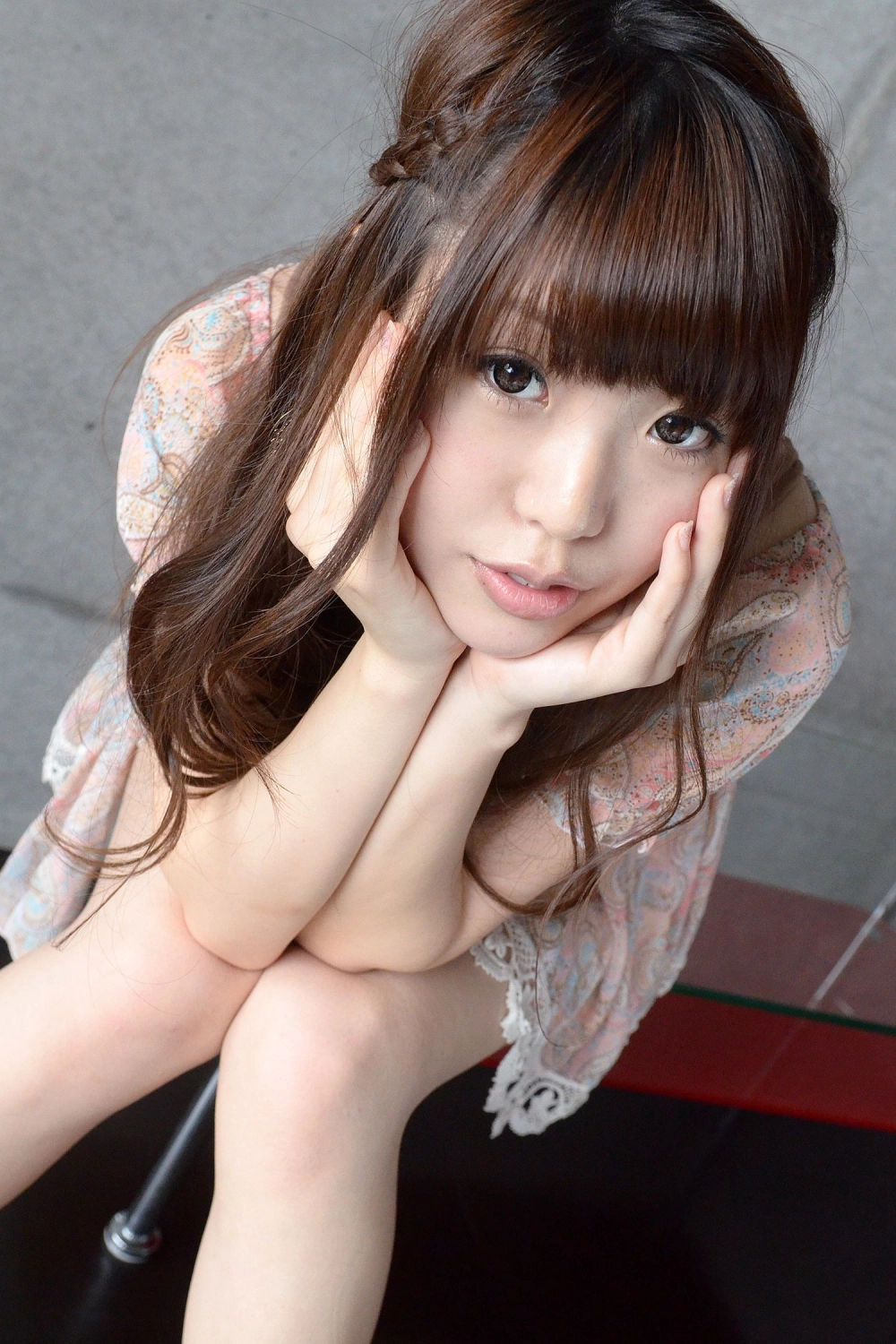 Admire the stunning visual pleasure of Shiraishi Mizuho