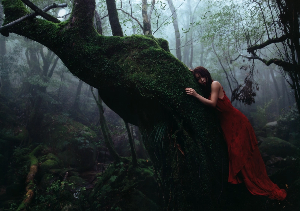 Captivated by the enchanting spirit of delicate Shirakama Miru