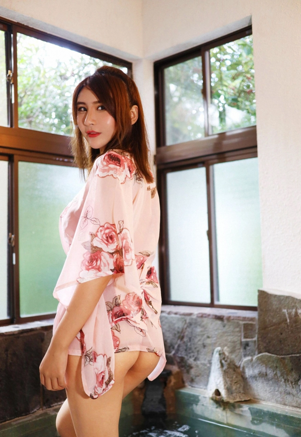 The captivating and alluring SOLO-Yin Fei
