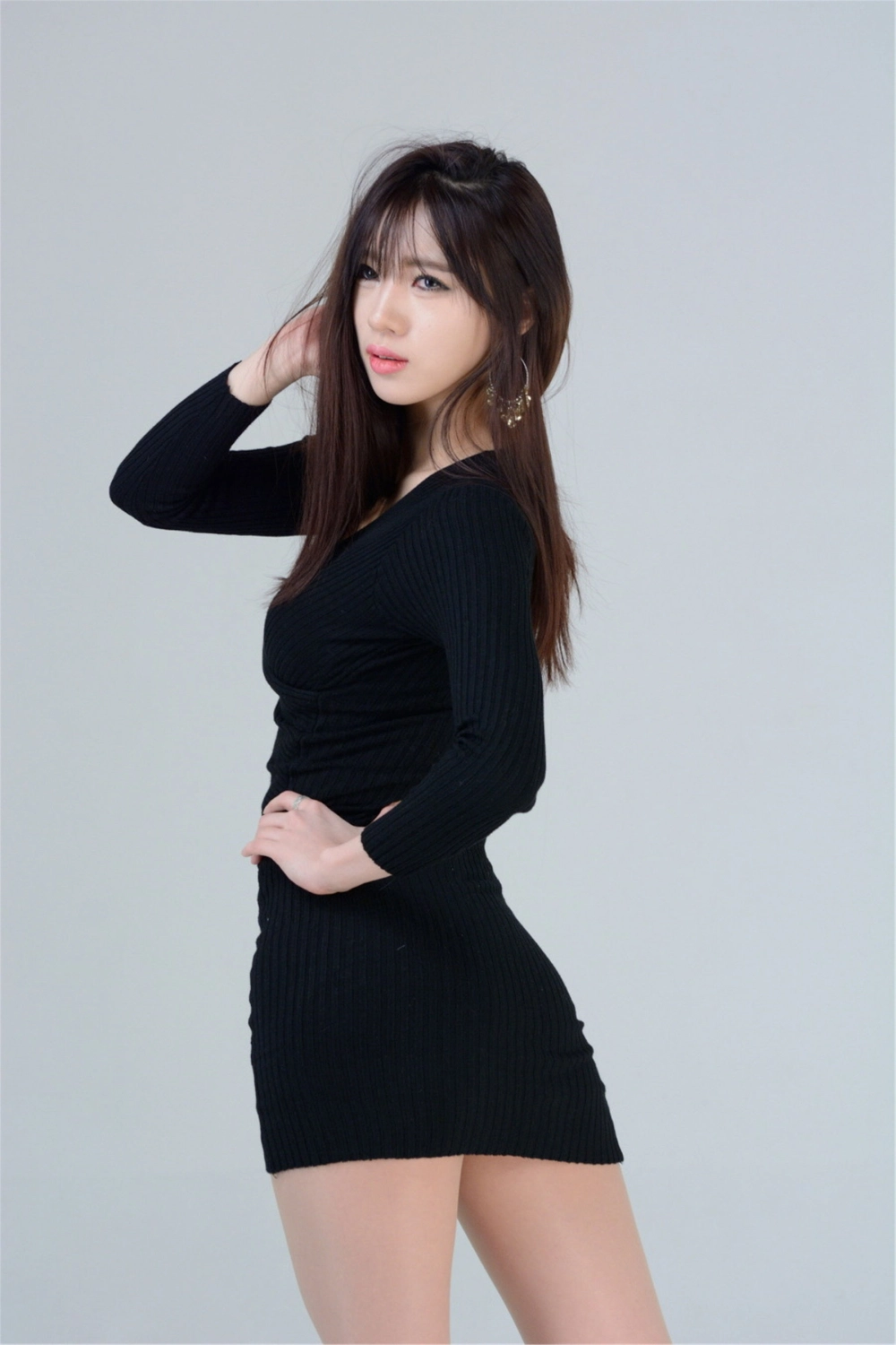 Song Zhue brings beauty to life in every frame