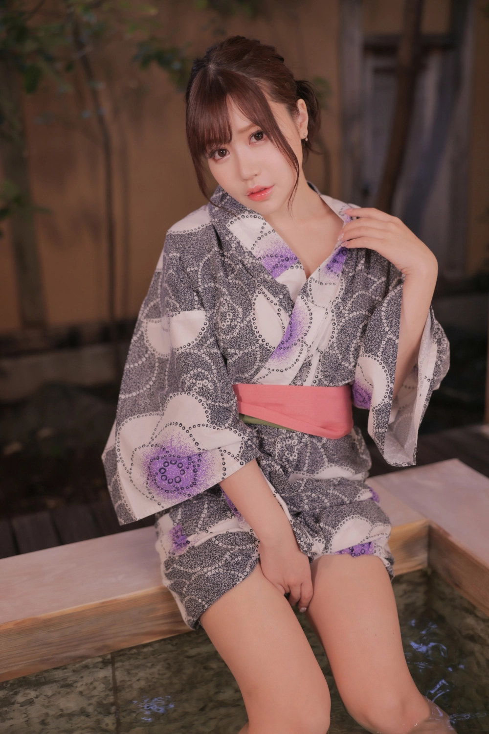 Exuding elegance and sensuality Sugasawa Yuka style 
