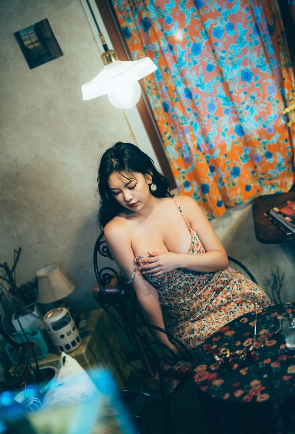 Explore fashion styles featuring Sunhye now