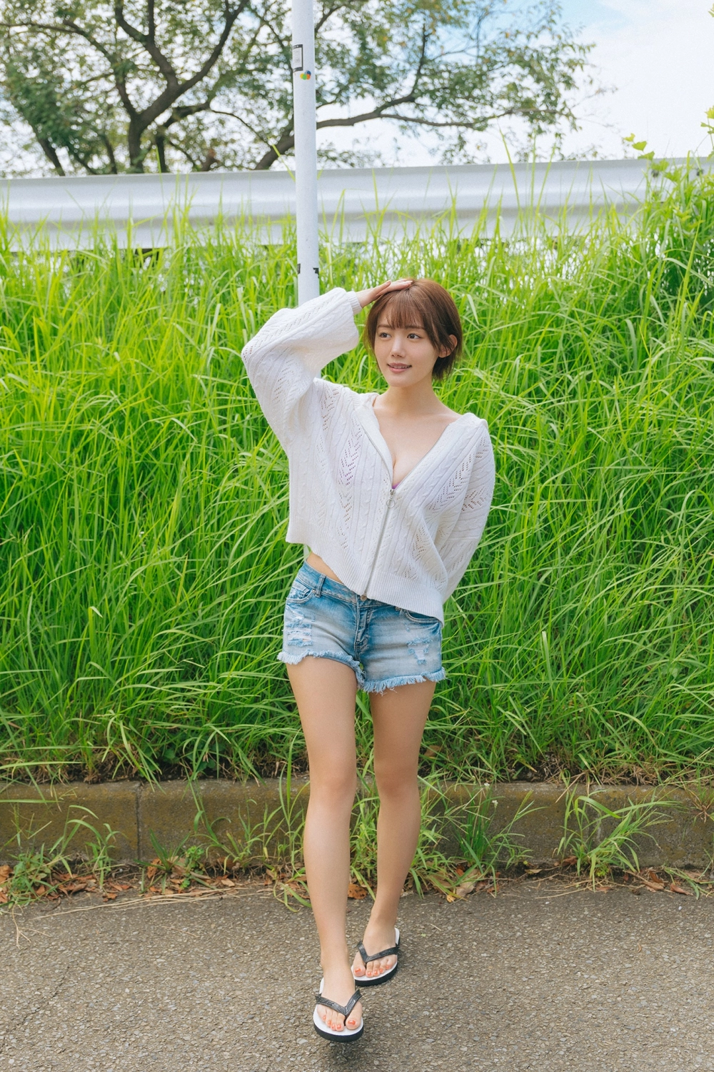 The alluring charm of idol Tachibana Shion is real 