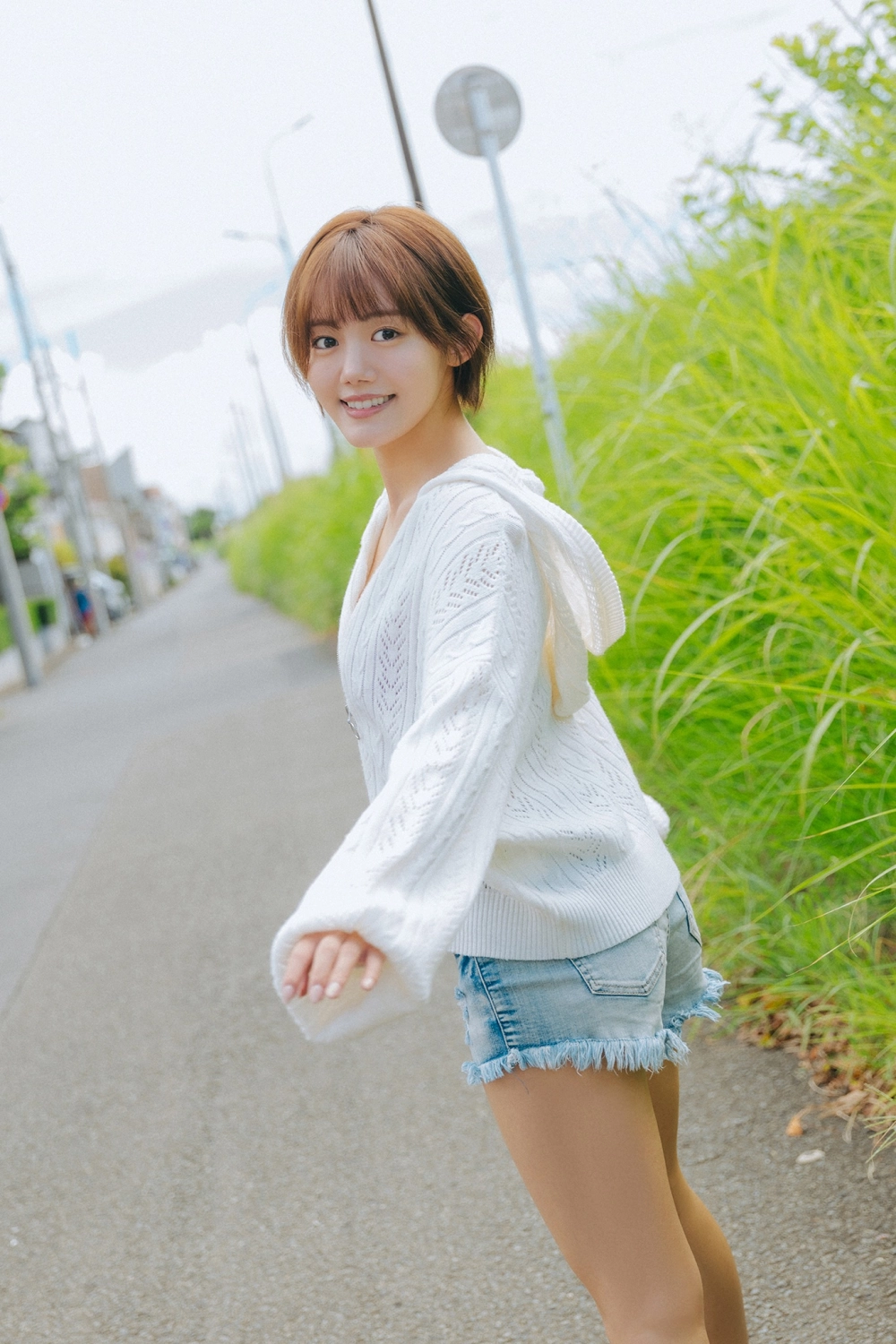 Witness the rising stardom and allure of Tachibana Shion 