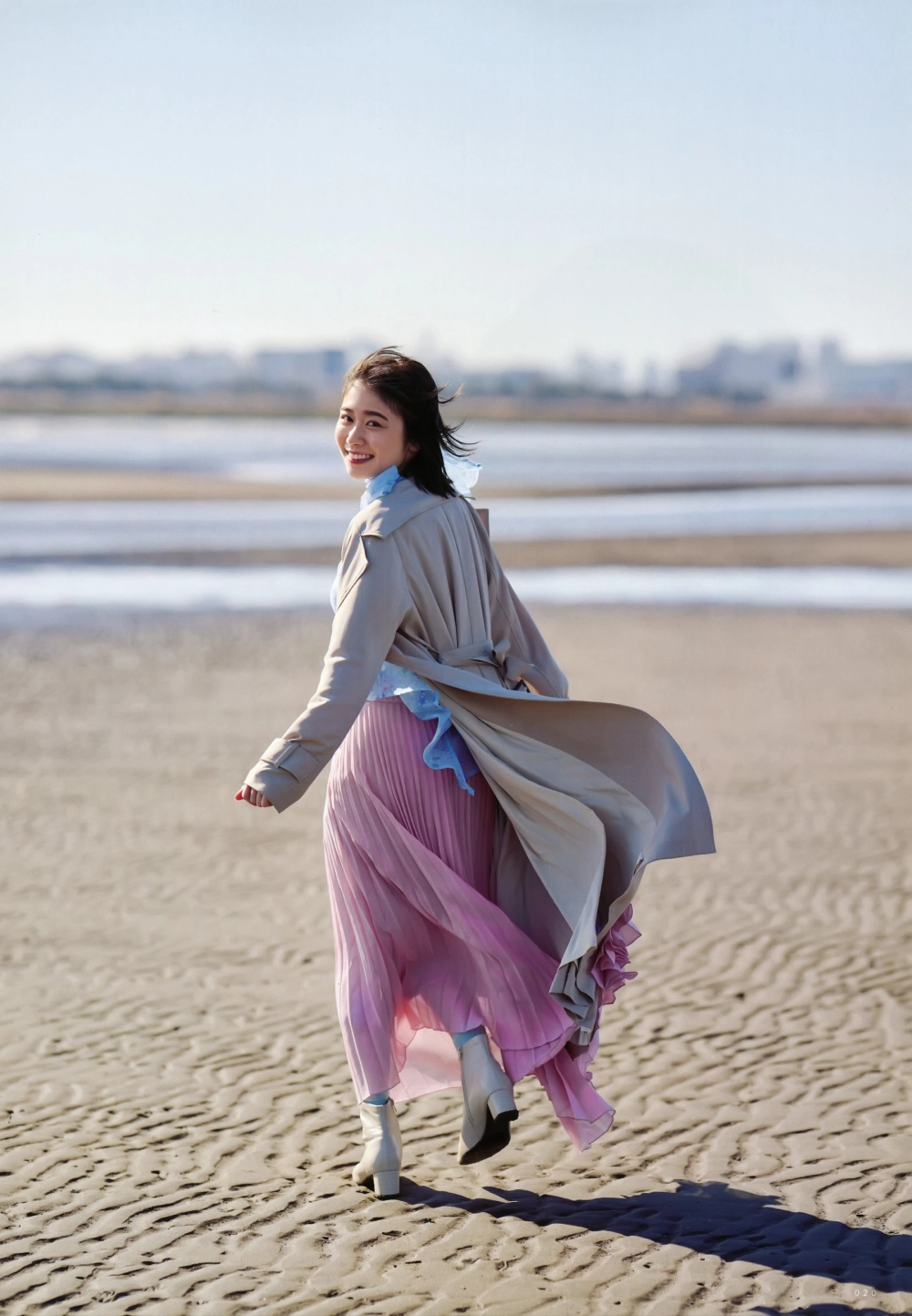 Admire the stunning visual pleasure of Tansheng Akari form 