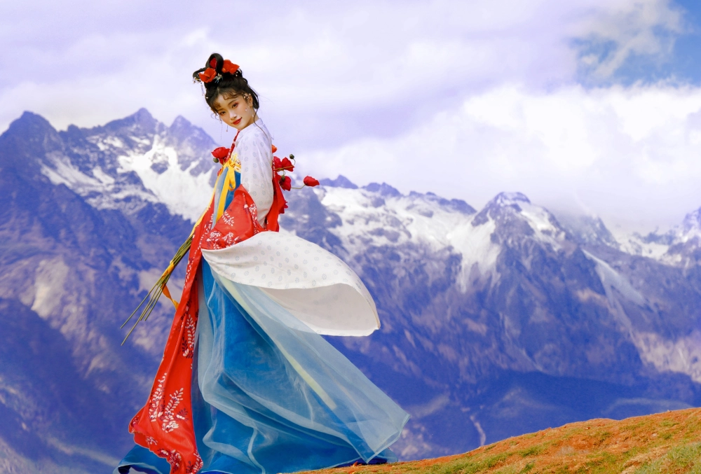 An epic pose by Tao Chi