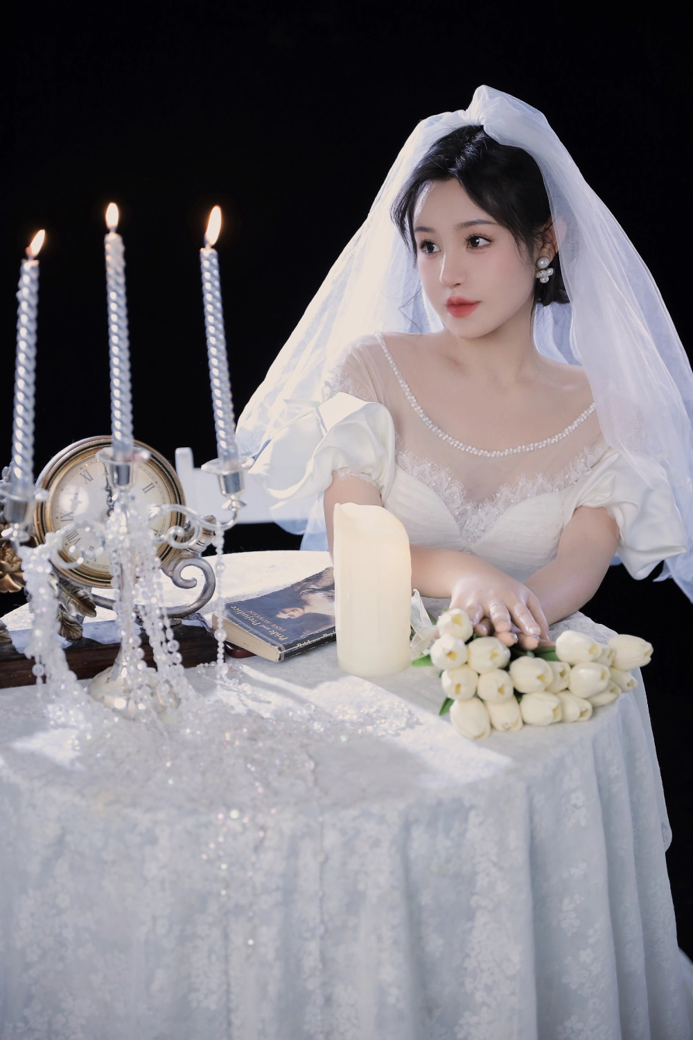 The graceful posture of Tao Nuan Jiang