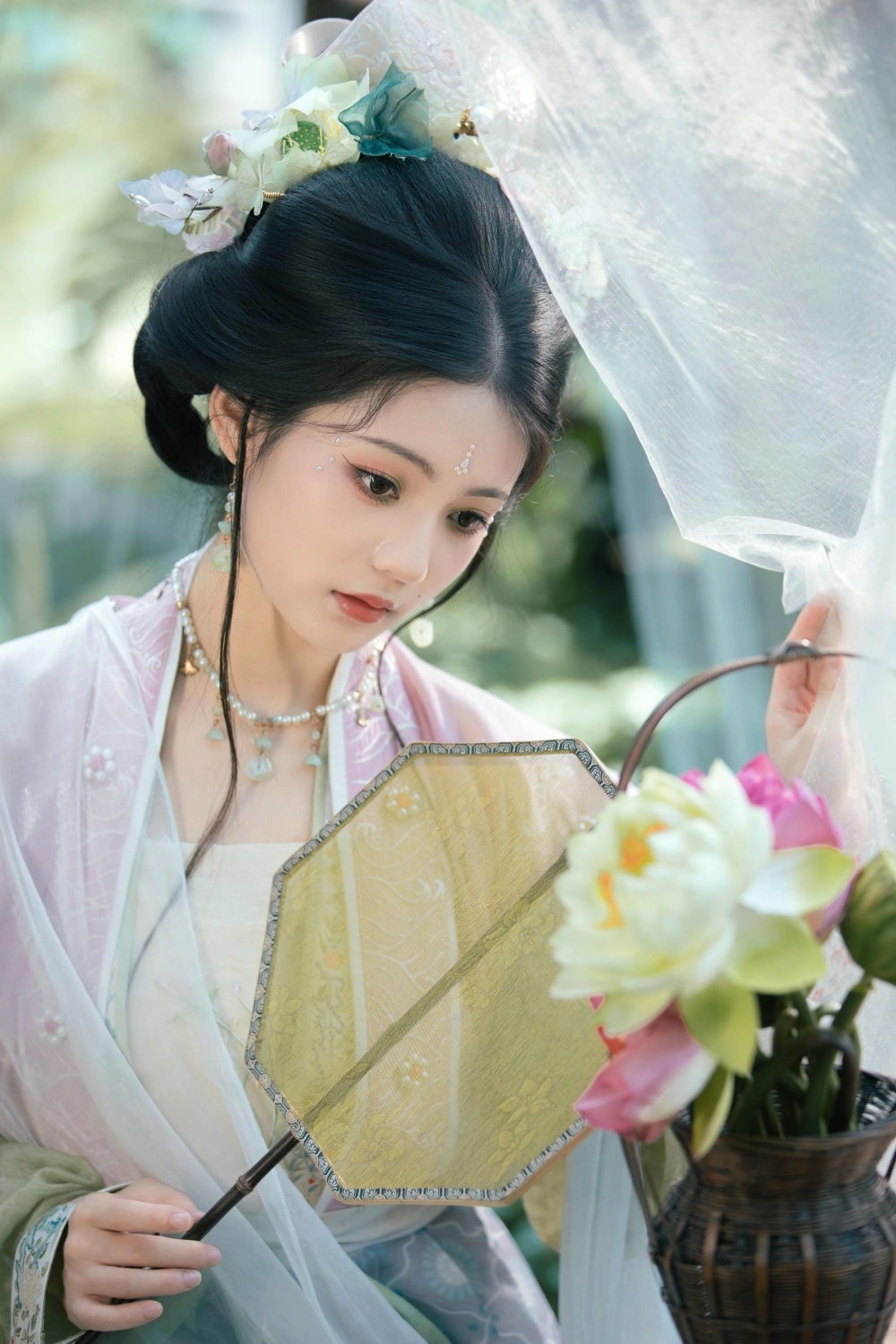 The natural charm of Wu Ying Kunkun outdoors
