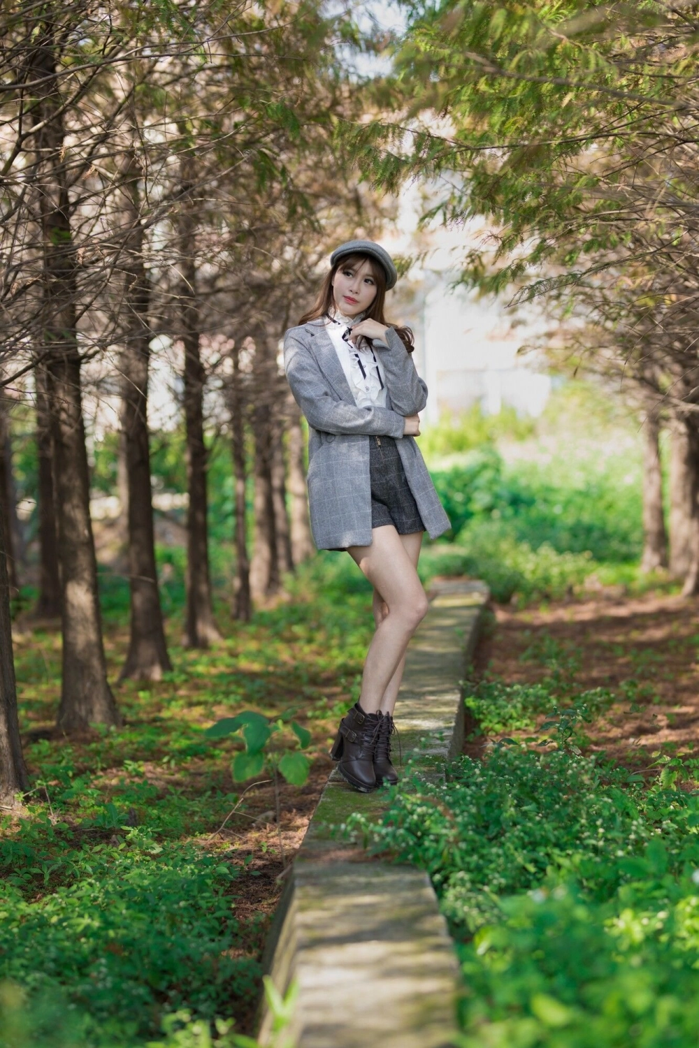 Admiring the flawless, sensual look of Wu Yuqi