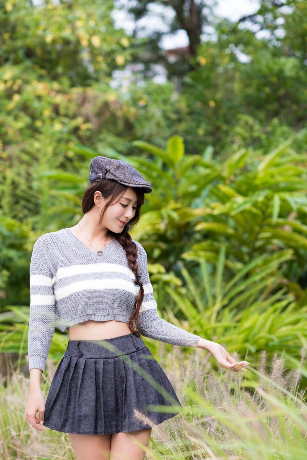 Taiwan's rising star Xia Qing shines with fierce charm