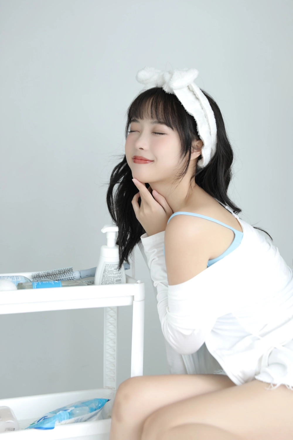 A perfectly sweet portrait of Xiao Wei Ren'er
