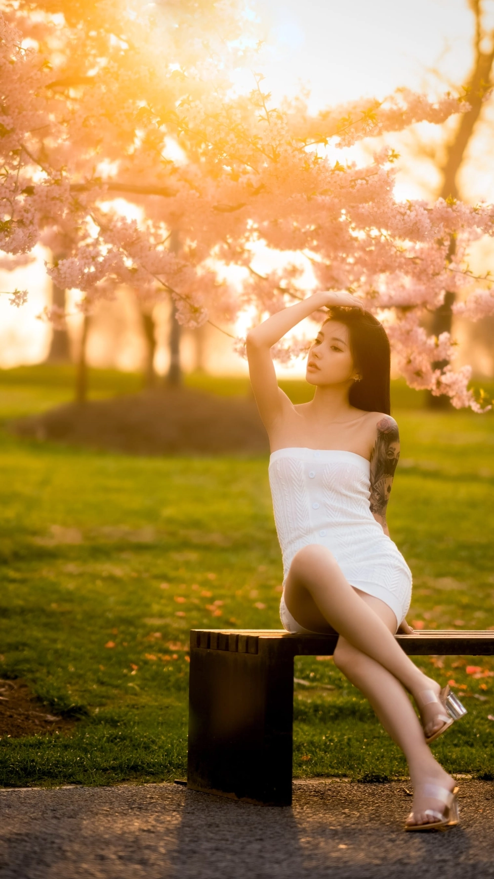 A moment of quiet reflection with Xiao Yueyue