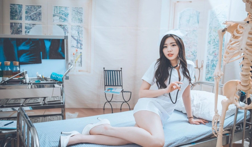 Xie Liqi's signature sophisticated style